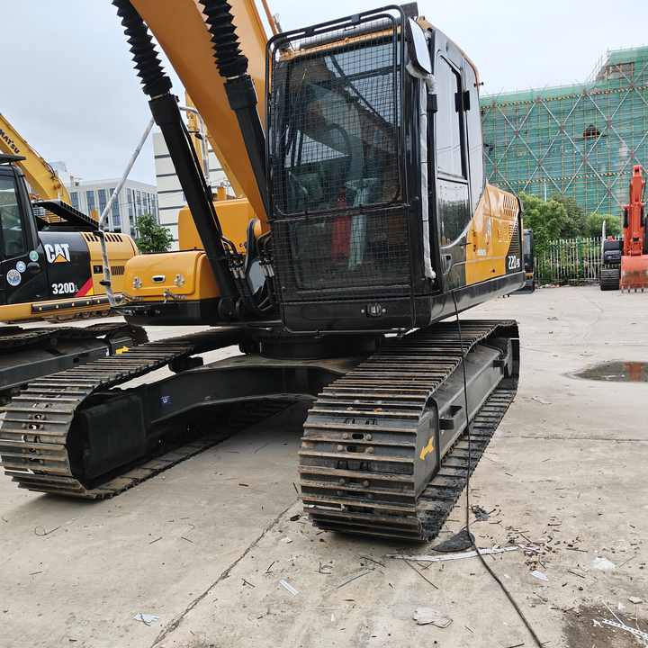 Hyundai Digger 220lc-9s Second Hand Korea Made High Performance Machine Hyundai Excavator for Sale - Lánctalpas kotró: 4 kép. Hyundai Digger 220lc-9s Second Hand Korea Made High Performance Machine Hyundai Excavator for Sale - Lánctalpas kotró: 4 kép.
