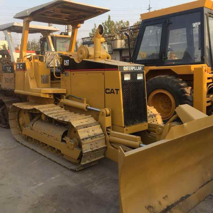 Mini CAT Bulldozer D3c D3 D3k D3m D4h D4m D4k D5h D5g D5k D5m Used Bulldozer with Ripper for Sale - Buldózer: 1 kép. Mini CAT Bulldozer D3c D3 D3k D3m D4h D4m D4k D5h D5g D5k D5m Used Bulldozer with Ripper for Sale - Buldózer: 1 kép.