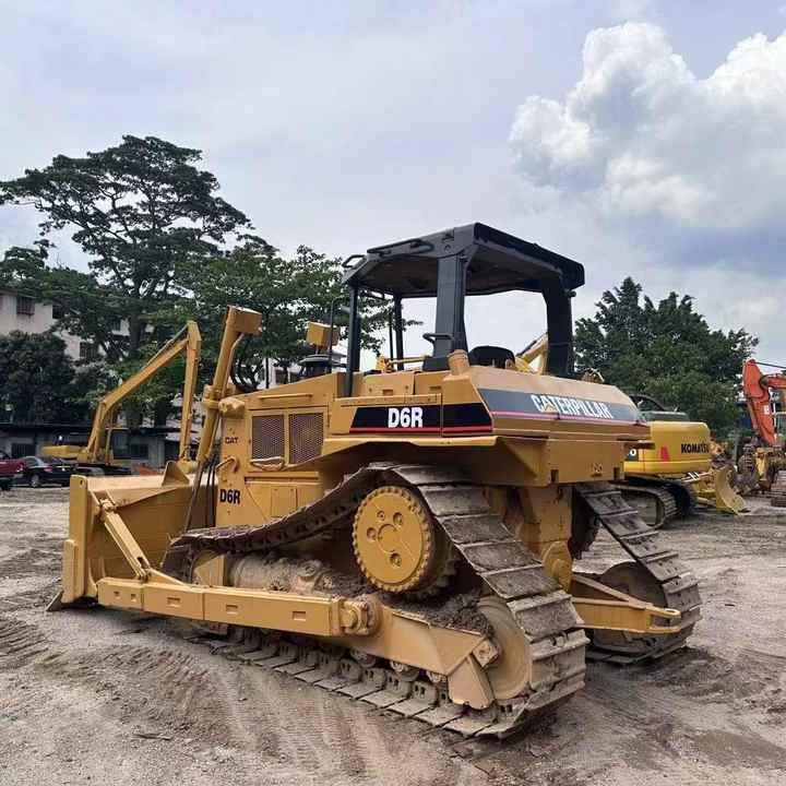 Original Caterpillar D6r Bulldozer Used Caterpillar D5 D6 D7 Bulldozer on Sale High Quality Caterpillar D6r Bulldozer - Buldózer: 3 kép. Original Caterpillar D6r Bulldozer Used Caterpillar D5 D6 D7 Bulldozer on Sale High Quality Caterpillar D6r Bulldozer - Buldózer: 3 kép.