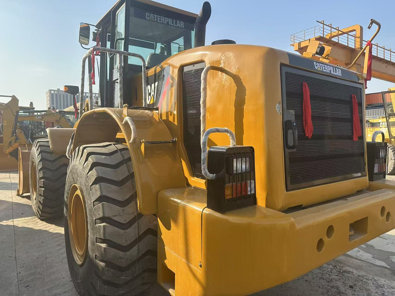 Original Equipments in Stock for Sale CAT 950H Wheel Loader for sale - Gumikerekes homlokrakodó: 2 kép. Original Equipments in Stock for Sale CAT 950H Wheel Loader for sale - Gumikerekes homlokrakodó: 2 kép.