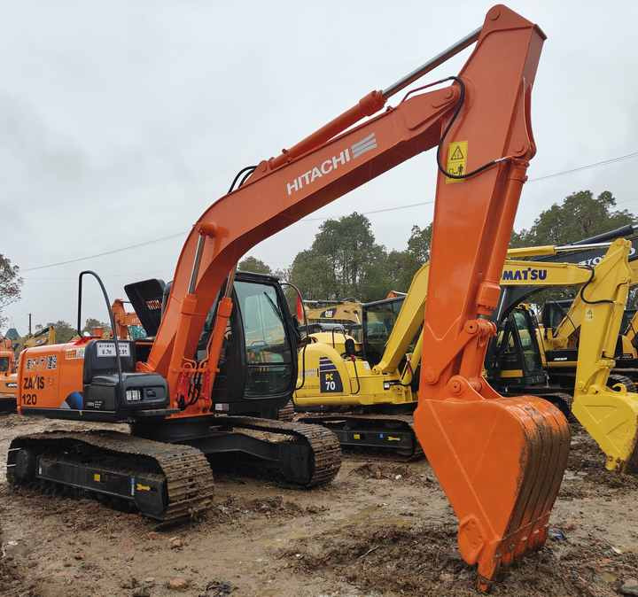 Original Hitachi ZX120 Crawler Excavator Low Hours Perfect for Various Projects Available Used Excavators for Sale - Lánctalpas kotró: 2 kép. Original Hitachi ZX120 Crawler Excavator Low Hours Perfect for Various Projects Available Used Excavators for Sale - Lánctalpas kotró: 2 kép.