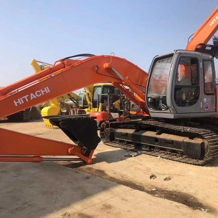Original Japan Hitachi ZX200 Excavator Hitachi Excavator in Low Price for Hot Sale - Lánctalpas kotró: 1 kép. Original Japan Hitachi ZX200 Excavator Hitachi Excavator in Low Price for Hot Sale - Lánctalpas kotró: 1 kép.