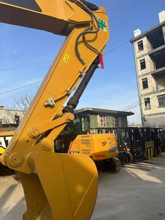 Second Hand Excavator 320D Used Low Price Caterpillar CAT 312D 315D 320D 325D in Good Condition - Lánctalpas kotró: 5 kép. Second Hand Excavator 320D Used Low Price Caterpillar CAT 312D 315D 320D 325D in Good Condition - Lánctalpas kotró: 5 kép.