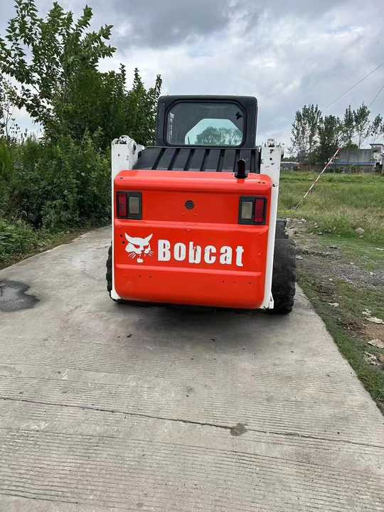 USED BOBCAT S160 Skid-steer Loader with Very Good Performance Is for Sale at a Low Price. - Mini homlokrakodó: 5 kép. USED BOBCAT S160 Skid-steer Loader with Very Good Performance Is for Sale at a Low Price. - Mini homlokrakodó: 5 kép.