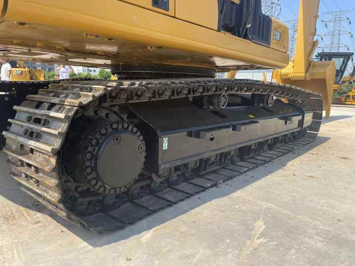USED CAT 330gc Excavator Cat320gc 330gc Excavator - Kotrógép: 3 kép. USED CAT 330gc Excavator Cat320gc 330gc Excavator - Kotrógép: 3 kép.