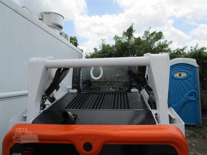 Used Bob Cat Bob Cat T590 Used Skid Steer Wheel Loader Multifunctional Track Loaders Bobcat - Gumikerekes homlokrakodó: 4 kép. Used Bob Cat Bob Cat T590 Used Skid Steer Wheel Loader Multifunctional Track Loaders Bobcat - Gumikerekes homlokrakodó: 4 kép.