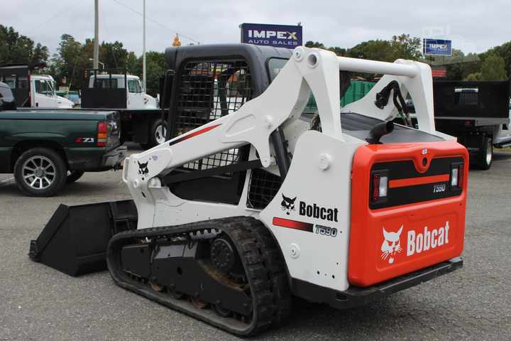 Used Bobcat T590 UsedSkid Steer Loader with Good Condition for Sale S160 S300 S185 S330 - Mini homlokrakodó: 3 kép. Used Bobcat T590 UsedSkid Steer Loader with Good Condition for Sale S160 S300 S185 S330 - Mini homlokrakodó: 3 kép.