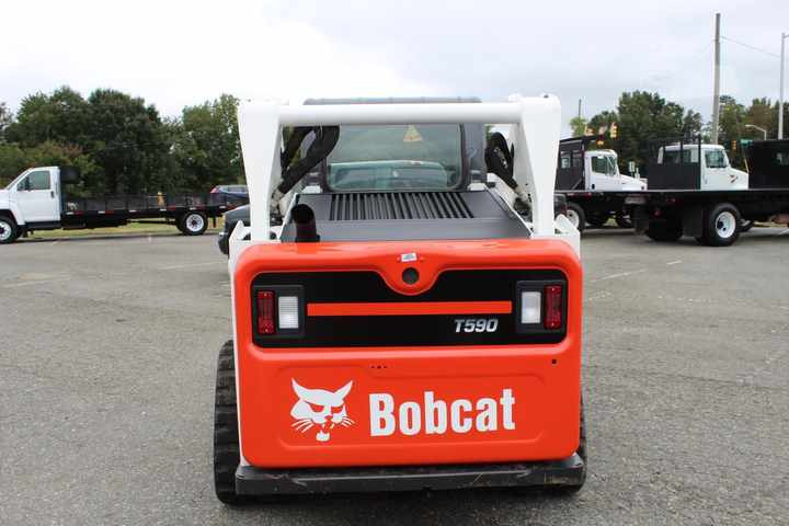 Used Bobcat T590 UsedSkid Steer Loader with Good Condition for Sale S160 S300 S185 S330 - Mini homlokrakodó: 4 kép. Used Bobcat T590 UsedSkid Steer Loader with Good Condition for Sale S160 S300 S185 S330 - Mini homlokrakodó: 4 kép.