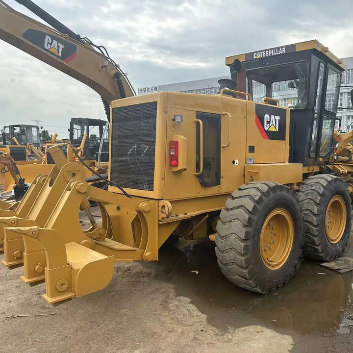 Used CAT 140K Land Road Motor Graer CAT140k Used Grader Cheap Price for Sale - Gréder: 1 kép. Used CAT 140K Land Road Motor Graer CAT140k Used Grader Cheap Price for Sale - Gréder: 1 kép.
