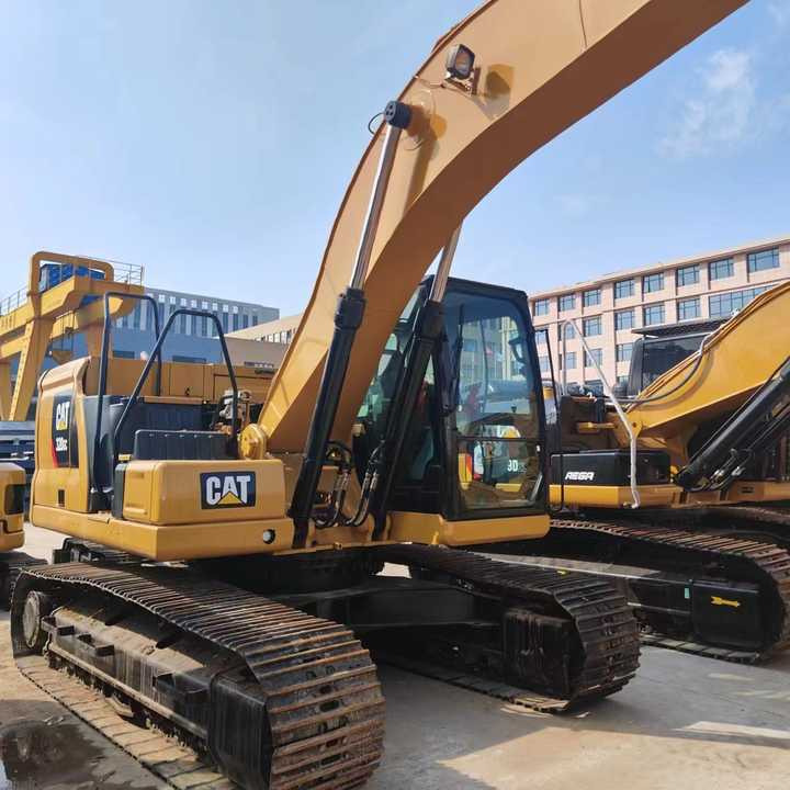 Used CAT 320GC Hydraulic Excavator Caterpillar Multi-Function Used Excavator with Hammer for Construction Project - Kotrógép: 1 kép. Used CAT 320GC Hydraulic Excavator Caterpillar Multi-Function Used Excavator with Hammer for Construction Project - Kotrógép: 1 kép.