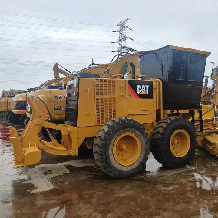 Used Cat 140K New Model Grader Popular Brand Japan Cat Hydraulic Machinery Construction Equipment - Gréder: 3 kép. Used Cat 140K New Model Grader Popular Brand Japan Cat Hydraulic Machinery Construction Equipment - Gréder: 3 kép.