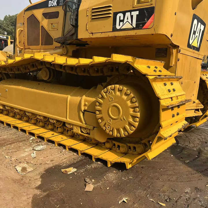 Used Cat Mini Bulldozer D5k Cat Dozers - Buldózer: 1 kép. Used Cat Mini Bulldozer D5k Cat Dozers - Buldózer: 1 kép.