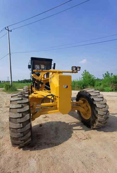 Used Caterpillar CAT 140k Land Road Motor Grader CAT140k Used Grader Cheap Price for Sale - Gréder: 2 kép. Used Caterpillar CAT 140k Land Road Motor Grader CAT140k Used Grader Cheap Price for Sale - Gréder: 2 kép.