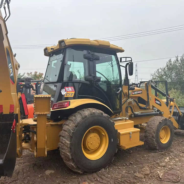 Used Caterpillar CAT 450F Retro Excavator CAT420F Cheap Price for Sale - Kotrórakodó: 1 kép. Used Caterpillar CAT 450F Retro Excavator CAT420F Cheap Price for Sale - Kotrórakodó: 1 kép.
