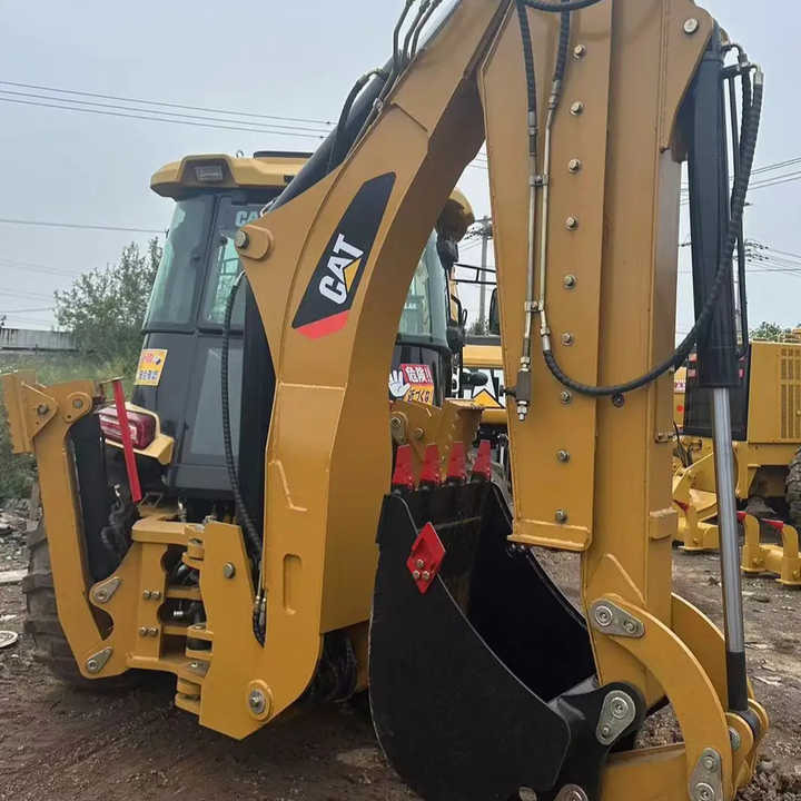 Used Caterpillar CAT 450F Retro Excavator CAT420F Cheap Price for Sale - Kotrógép: 5 kép. Used Caterpillar CAT 450F Retro Excavator CAT420F Cheap Price for Sale - Kotrógép: 5 kép.