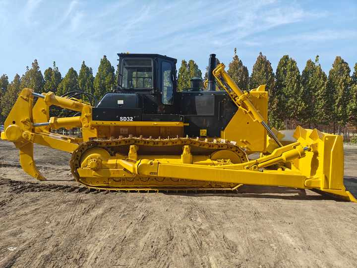 Used Construction Machinery Shantui SD32 Bulldozer for Sales S Econd-hand SD22 32 Bulldozer Crawler Type Bulldozer Price Lower - Buldózer: 3 kép. Used Construction Machinery Shantui SD32 Bulldozer for Sales S Econd-hand SD22 32 Bulldozer Crawler Type Bulldozer Price Lower - Buldózer: 3 kép.