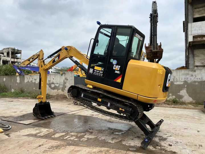 Used Digger CAT 306E Construction Machinery Construction Digger Used CAT 306E Cheap Excavator - Lánctalpas kotró: 4 kép. Used Digger CAT 306E Construction Machinery Construction Digger Used CAT 306E Cheap Excavator - Lánctalpas kotró: 4 kép.