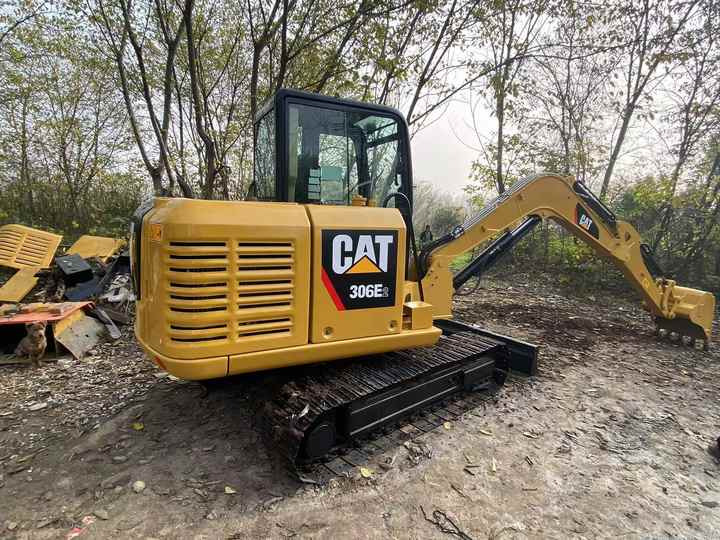 Used Digger CAT 306E2 Construction Machinery ConstructionDigger Used CAT 306E2 Cheap Excavator - Lánctalpas kotró: 4 kép. Used Digger CAT 306E2 Construction Machinery ConstructionDigger Used CAT 306E2 Cheap Excavator - Lánctalpas kotró: 4 kép.