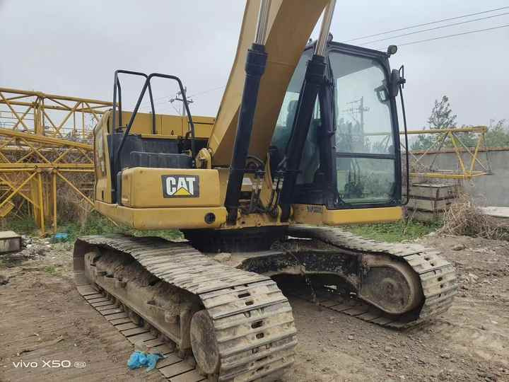 Used Digger CAT 320GC Construction Machinery Construction Digger Used CAT 320GC Cheap Excavator - Lánctalpas kotró: 2 kép. Used Digger CAT 320GC Construction Machinery Construction Digger Used CAT 320GC Cheap Excavator - Lánctalpas kotró: 2 kép.