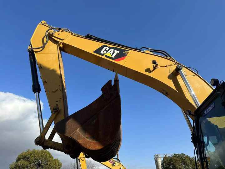 Used Digger CAT 320GC Construction Machinery Construction Digger Used CAT 320GC Cheap Excavator - Lánctalpas kotró: 5 kép. Used Digger CAT 320GC Construction Machinery Construction Digger Used CAT 320GC Cheap Excavator - Lánctalpas kotró: 5 kép.