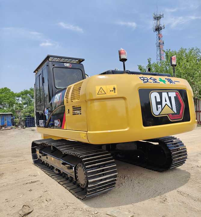 Used Digger CAT 320GC Construction Machinery Construction Digger Used CAT 320GC Cheap Excavator - Lánctalpas kotró: 2 kép. Used Digger CAT 320GC Construction Machinery Construction Digger Used CAT 320GC Cheap Excavator - Lánctalpas kotró: 2 kép.