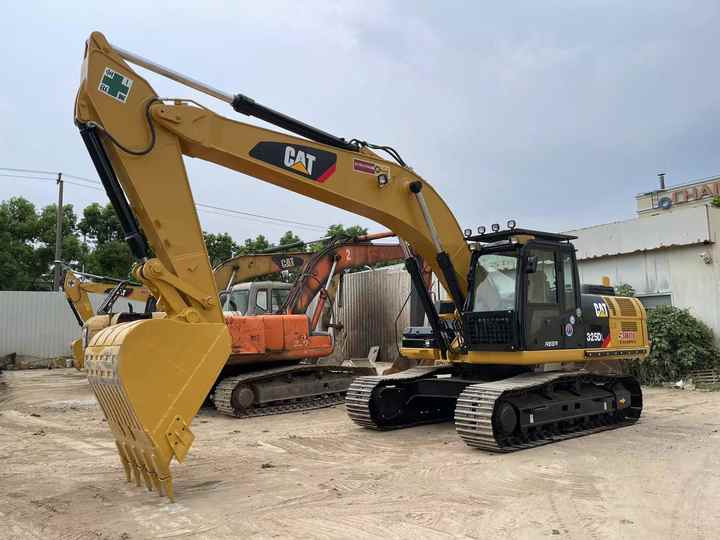 Used Digger CAT 325DL Construction Machinery Construction Digger Used CAT 325DL Cheap Excavator - Lánctalpas kotró: 5 kép. Used Digger CAT 325DL Construction Machinery Construction Digger Used CAT 325DL Cheap Excavator - Lánctalpas kotró: 5 kép.