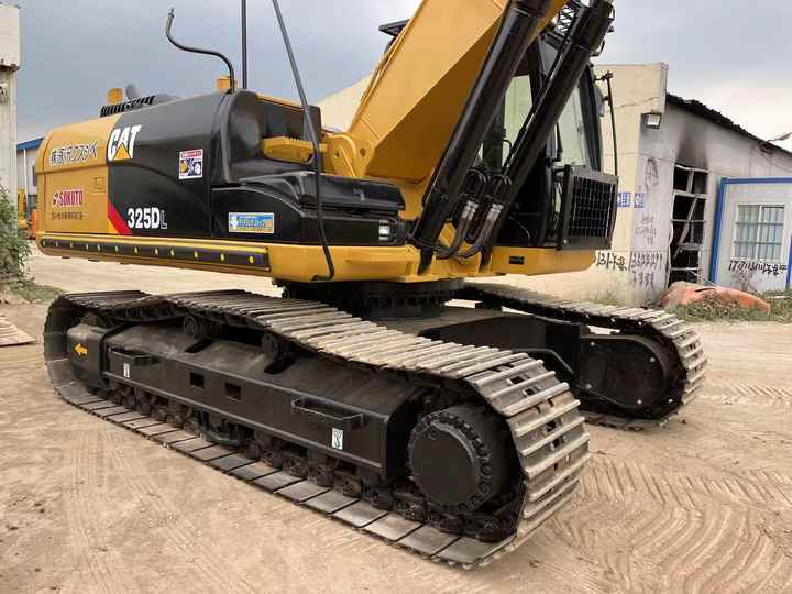 Used Digger CAT 325DL Construction Machinery Construction Digger Used CAT 325DL Cheap Excavator - Lánctalpas kotró: 4 kép. Used Digger CAT 325DL Construction Machinery Construction Digger Used CAT 325DL Cheap Excavator - Lánctalpas kotró: 4 kép.