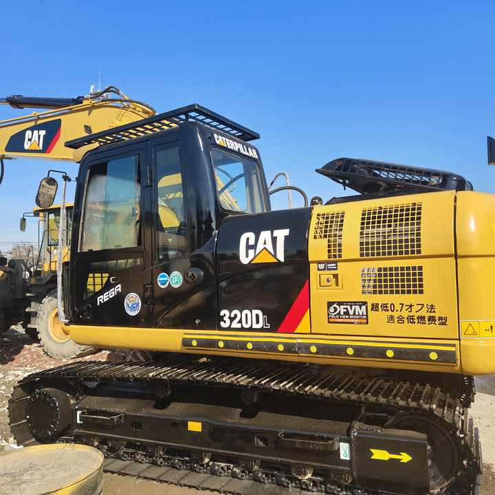 Used Excavator Cat 320DL Second Hand Reasonably Priced Caterpillar Excavator 320D 325D for Sale - Lánctalpas kotró: 1 kép. Used Excavator Cat 320DL Second Hand Reasonably Priced Caterpillar Excavator 320D 325D for Sale - Lánctalpas kotró: 1 kép.