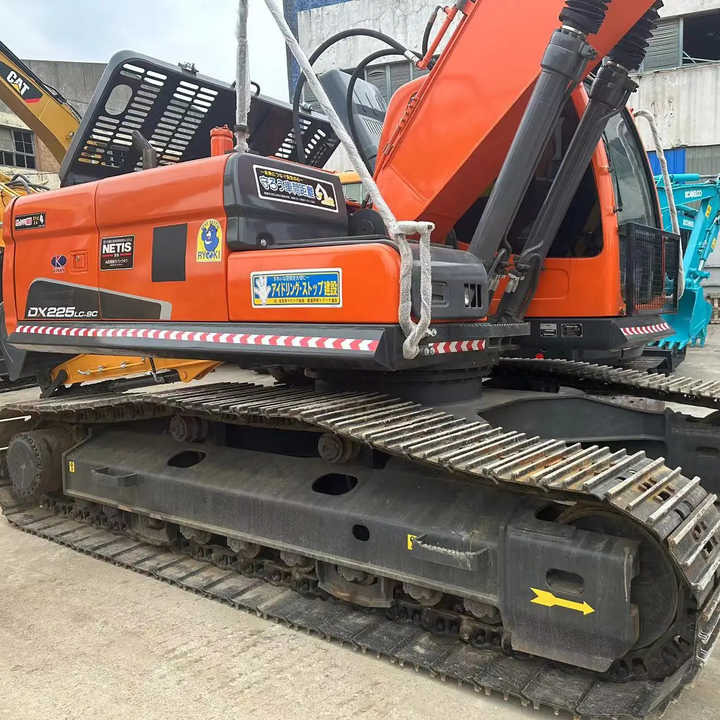 Used Excavator Doosan DX225LC-9 Excavators Mini Equipment Earth Moving Machinery Doosan Digger Excavator for Sale - Lánctalpas kotró: 1 kép. Used Excavator Doosan DX225LC-9 Excavators Mini Equipment Earth Moving Machinery Doosan Digger Excavator for Sale - Lánctalpas kotró: 1 kép.