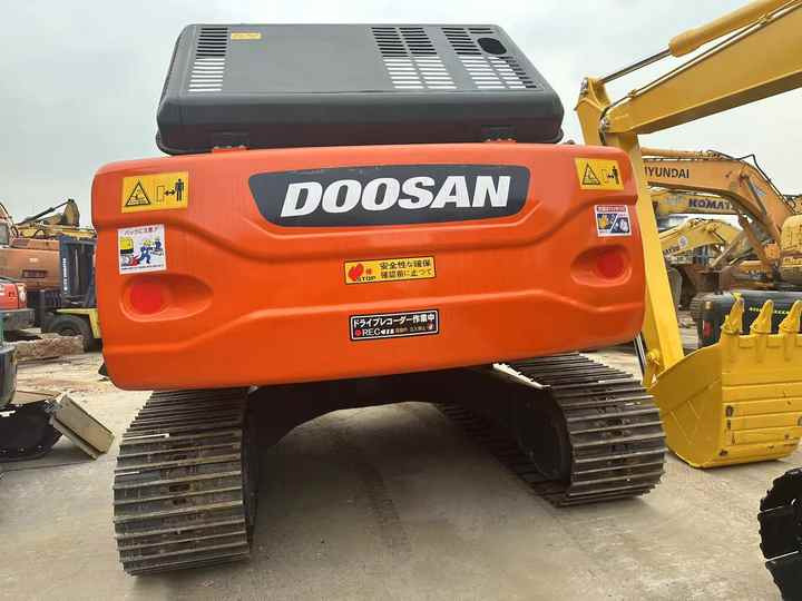 Used Excavator Doosan DX225LC-9 Excavators Mini Equipment Earth Moving Machinery Doosan Digger Excavator for Sale - Lánctalpas kotró: 5 kép. Used Excavator Doosan DX225LC-9 Excavators Mini Equipment Earth Moving Machinery Doosan Digger Excavator for Sale - Lánctalpas kotró: 5 kép.