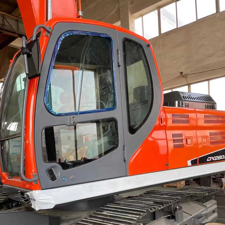 Used Excavator Doosan DX260LC-9 Excavators Mini Equipment Earth Moving Machinery Doosan Digger Excavator for Sale - Minikotró: 1 kép. Used Excavator Doosan DX260LC-9 Excavators Mini Equipment Earth Moving Machinery Doosan Digger Excavator for Sale - Minikotró: 1 kép.