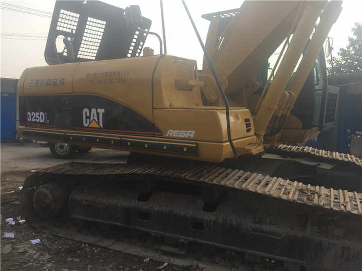 Used Excavator Machine CAT 325DL Construction Good Efficient Used Machinery Caterpillar Used CAT 325DL Excavators - Gumikerekes kotró: 4 kép. Used Excavator Machine CAT 325DL Construction Good Efficient Used Machinery Caterpillar Used CAT 325DL Excavators - Gumikerekes kotró: 4 kép.