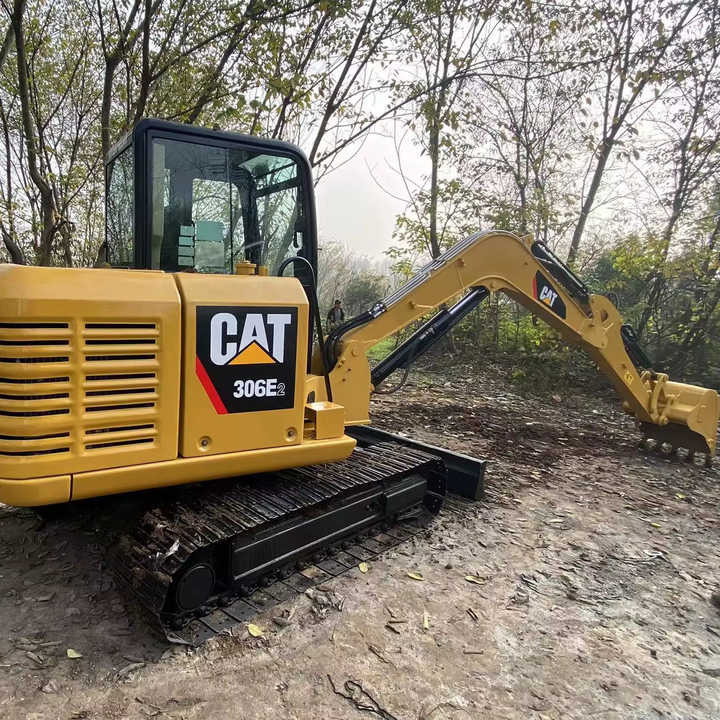 Used Excavators CAT306E Used Japanese Caterpillar Mini 306E2 Excavators for Sale at Cheap Prices - Minikotró: 1 kép. Used Excavators CAT306E Used Japanese Caterpillar Mini 306E2 Excavators for Sale at Cheap Prices - Minikotró: 1 kép.