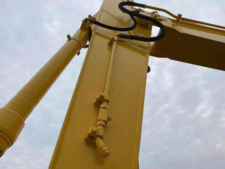 Used Good Quality Japan Original PC200-7 in Good Condition PC200-7 Komatsu - Lánctalpas kotró: 3 kép. Used Good Quality Japan Original PC200-7 in Good Condition PC200-7 Komatsu - Lánctalpas kotró: 3 kép.