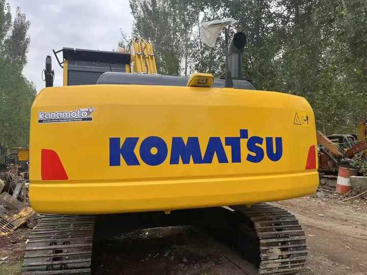 Used Good Quality Japan Original PC220-8 in Good Condition PC220-8 Komatsu - Lánctalpas kotró: 4 kép. Used Good Quality Japan Original PC220-8 in Good Condition PC220-8 Komatsu - Lánctalpas kotró: 4 kép.