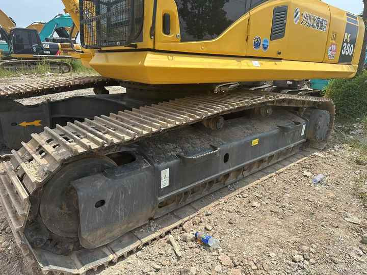 Used Good Quality Japan Original PC350-7 in Good Condition PC350-7 Komatsu - Lánctalpas kotró: 4 kép. Used Good Quality Japan Original PC350-7 in Good Condition PC350-7 Komatsu - Lánctalpas kotró: 4 kép.