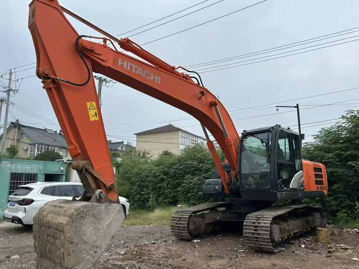 Used HITACHI ZX210-3G New Model Excavator Second Hand Machine Popular Brand Japan Hitachi Hydraulic Machinery - Kotrógép: 4 kép. Used HITACHI ZX210-3G New Model Excavator Second Hand Machine Popular Brand Japan Hitachi Hydraulic Machinery - Kotrógép: 4 kép.
