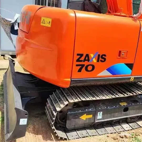 Used Hitachi Excavator ZX70 7ton Japan Import Second Hand Small Crawler ZX70 Excavator for Sale - Lánctalpas kotró: 3 kép. Used Hitachi Excavator ZX70 7ton Japan Import Second Hand Small Crawler ZX70 Excavator for Sale - Lánctalpas kotró: 3 kép.