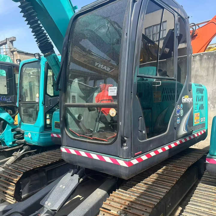 Used Kobelco Sk75-8 Mini Excavator in High Quality for Sale - Kotrógép: 1 kép. Used Kobelco Sk75-8 Mini Excavator in High Quality for Sale - Kotrógép: 1 kép.