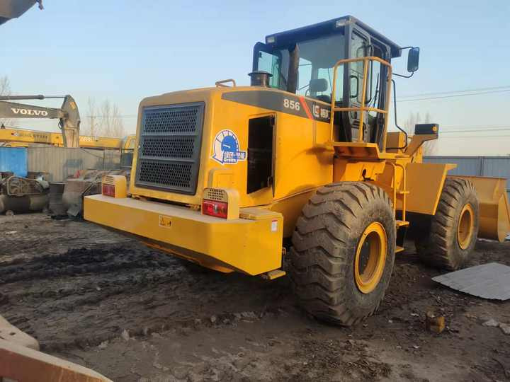 Used Liugong856 Wheel Loader Machine Mini Telehandler Used Liugong Wheel Loader - Gumikerekes homlokrakodó: 3 kép. Used Liugong856 Wheel Loader Machine Mini Telehandler Used Liugong Wheel Loader - Gumikerekes homlokrakodó: 3 kép.