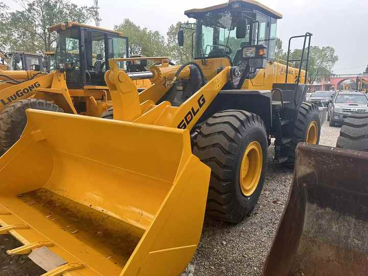 Used Road Construction Equipment SDLG LG956L Wheel Loader Second Hand SDLG 936 LG 953 LG958F 956L for Sale - Gumikerekes homlokrakodó: 3 kép. Used Road Construction Equipment SDLG LG956L Wheel Loader Second Hand SDLG 936 LG 953 LG958F 956L for Sale - Gumikerekes homlokrakodó: 3 kép.