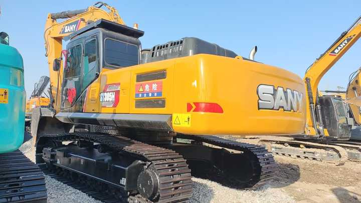 Used SANY 365H Excavator in Excellent Condition Is Sold at a Low Price Sany 36-ton 365h Used Hydraulic Excavator Is in Stock - Lánctalpas kotró: 2 kép. Used SANY 365H Excavator in Excellent Condition Is Sold at a Low Price Sany 36-ton 365h Used Hydraulic Excavator Is in Stock - Lánctalpas kotró: 2 kép.