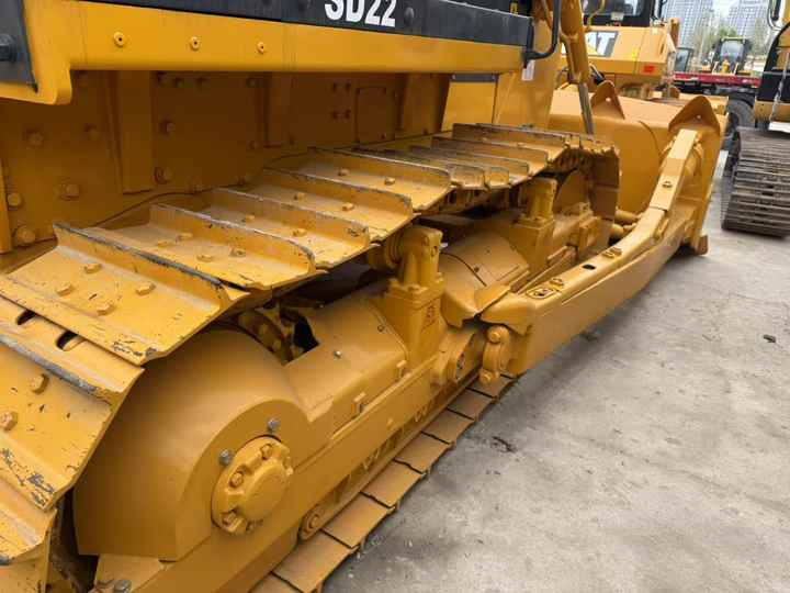 Used Shantui SD22 New Model Bulldozer Second Hand Machine Popular Brand Shantui Hydraulic Machinery - Buldózer: 4 kép. Used Shantui SD22 New Model Bulldozer Second Hand Machine Popular Brand Shantui Hydraulic Machinery - Buldózer: 4 kép.