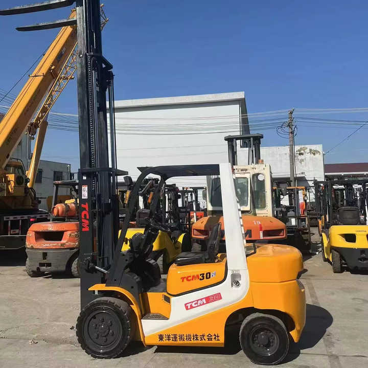 Very Good Condition and Cheap Price 3 Tonne TCM Forklift Run Performance TCM30 Forklift for Sale - Villás targonca: 1 kép. Very Good Condition and Cheap Price 3 Tonne TCM Forklift Run Performance TCM30 Forklift for Sale - Villás targonca: 1 kép.