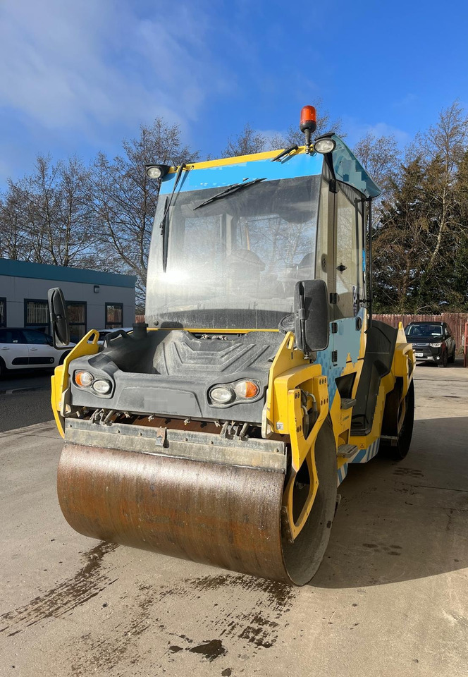 BOMAG BW151AD-5 - Henger: 3 kép. BOMAG BW151AD-5 - Henger: 3 kép.