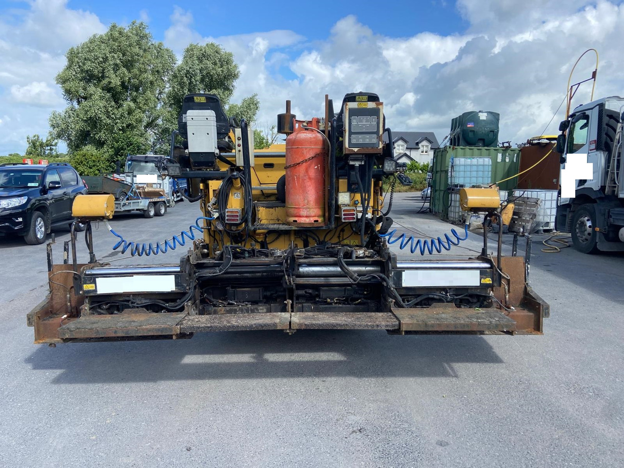 CATERPILLAR AP300 - Kotrógép: 5 kép. CATERPILLAR AP300 - Kotrógép: 5 kép.