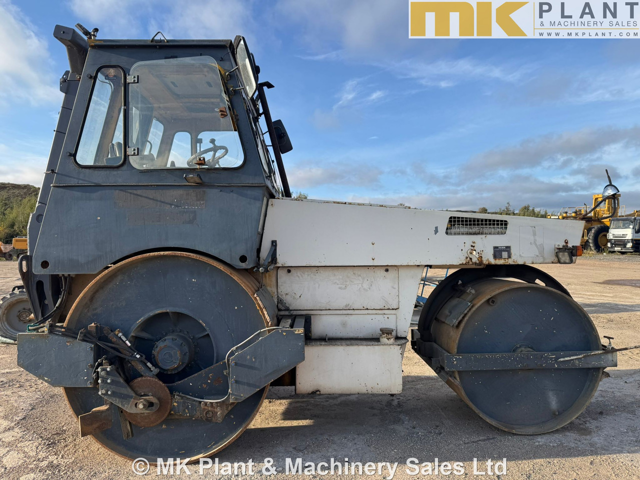 HAMM - Úthenger: 2 kép. HAMM - Úthenger: 2 kép.