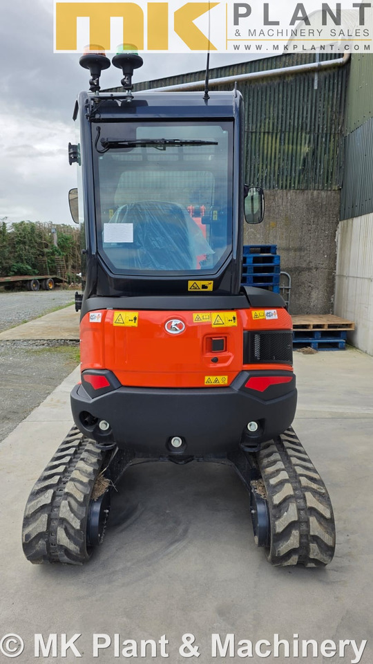 KUBOTA U27-4 - Minikotró: 4 kép. KUBOTA U27-4 - Minikotró: 4 kép.