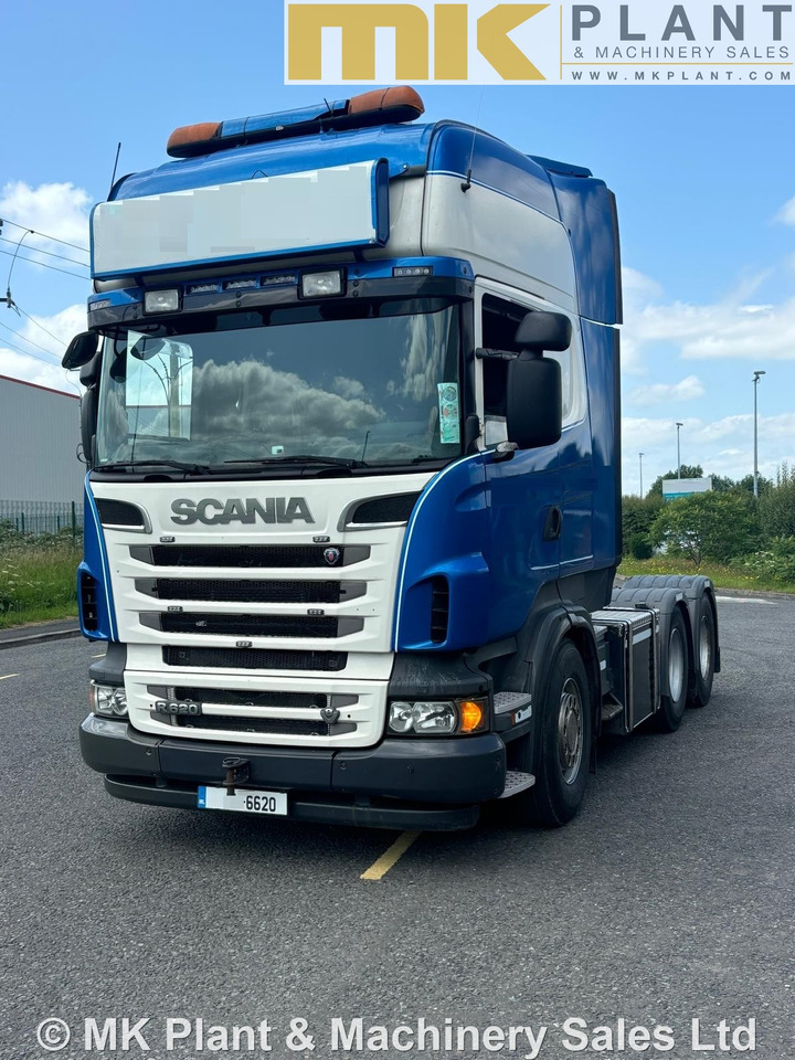 SCANIA R620 6x4 Manual Left Hand Drive / Rear Air Suspension - Nyergesvontató: 3 kép. SCANIA R620 6x4 Manual Left Hand Drive / Rear Air Suspension - Nyergesvontató: 3 kép.