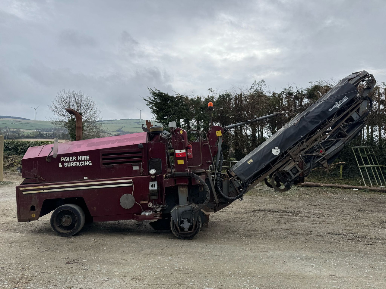 WIRTGEN W1000 - Aszfaltmaró: 1 kép. WIRTGEN W1000 - Aszfaltmaró: 1 kép.